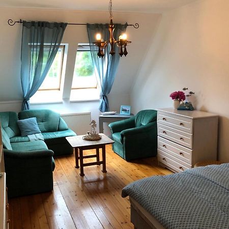 Capri Apartman เอ็กเกอร์ ภายนอก รูปภาพ
